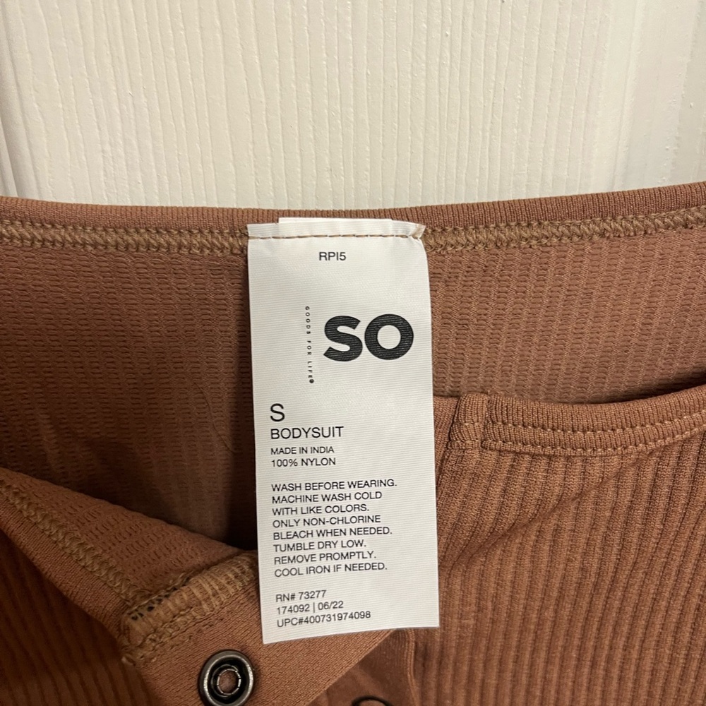 SO Caramel Ribbed Bodysuit - Picture 5 of 10